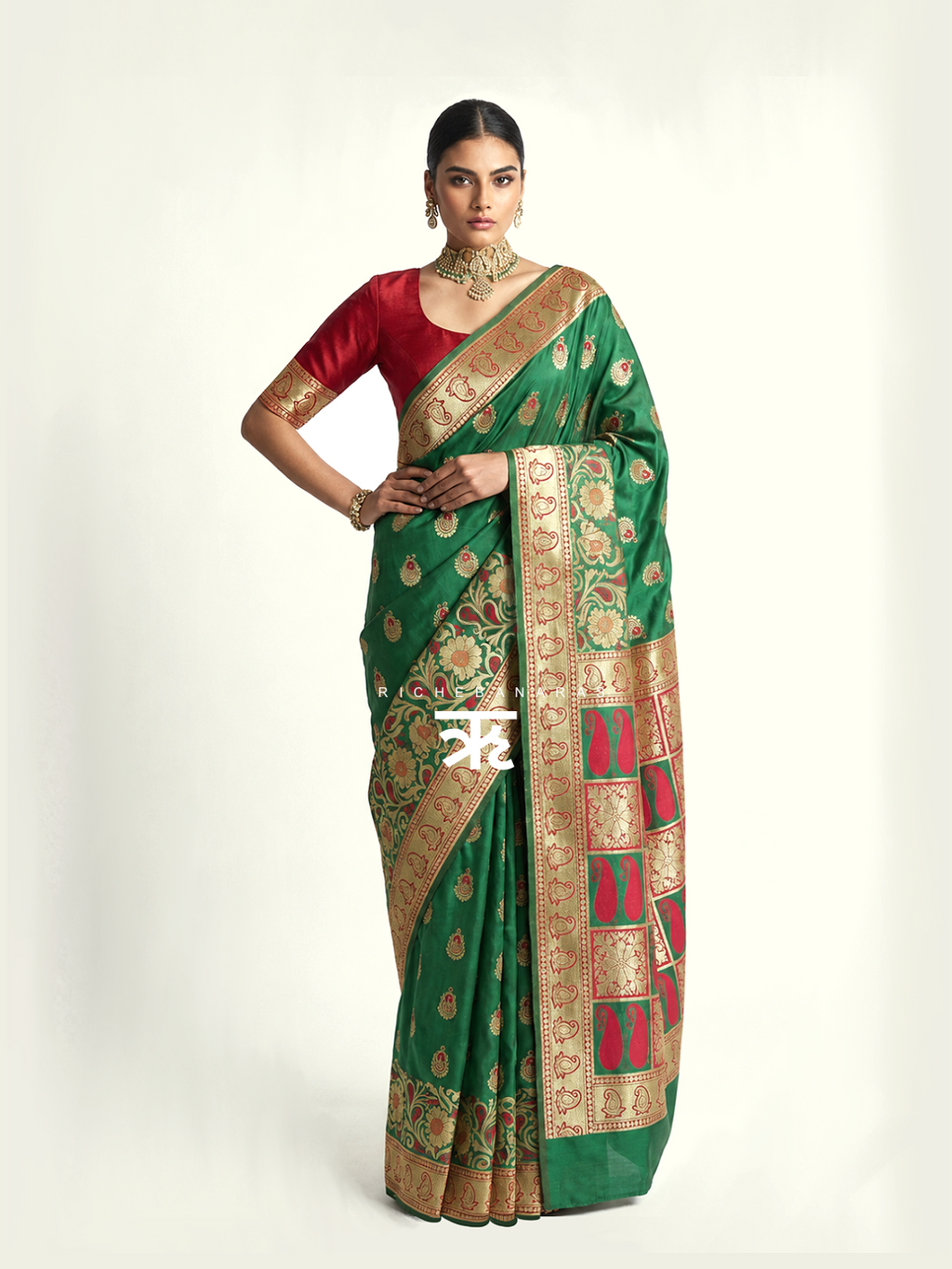 Evergreen Élan Meenakari Art Silk Banarasi Saree